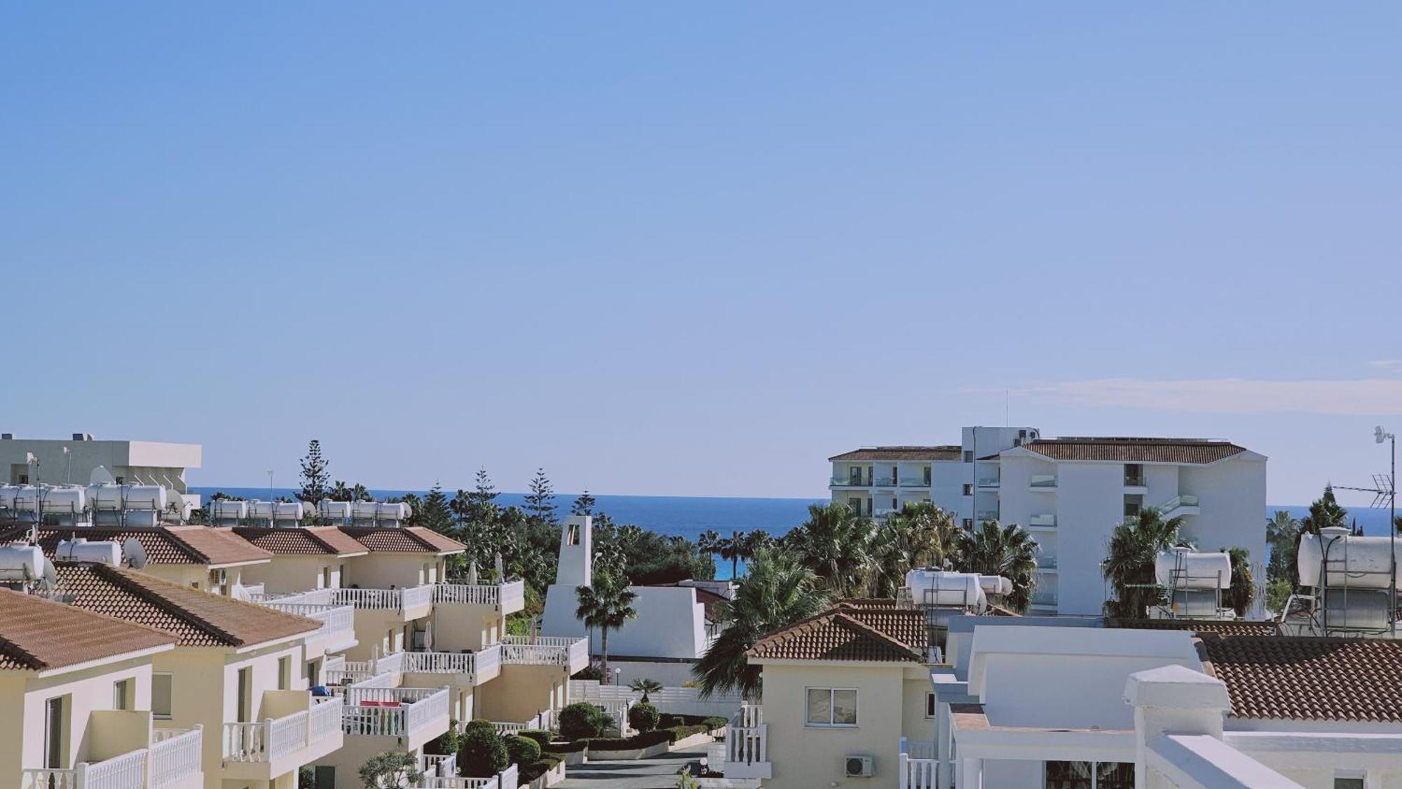 Nissi Golden Sands Privileges * Ajía Nápa